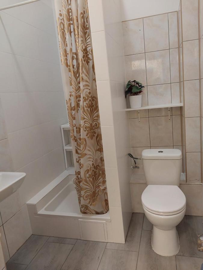 Pinto Guest Rooms Варшава Экстерьер фото