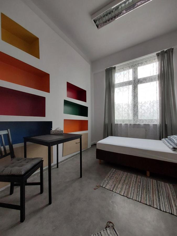 Pinto Guest Rooms Варшава Экстерьер фото