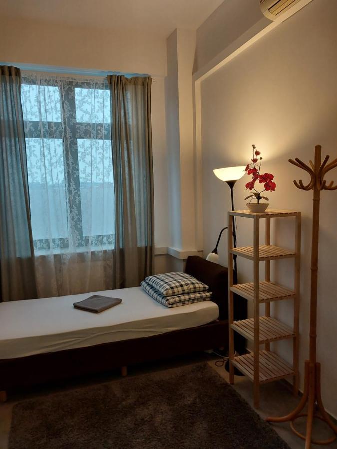 Pinto Guest Rooms Варшава Экстерьер фото